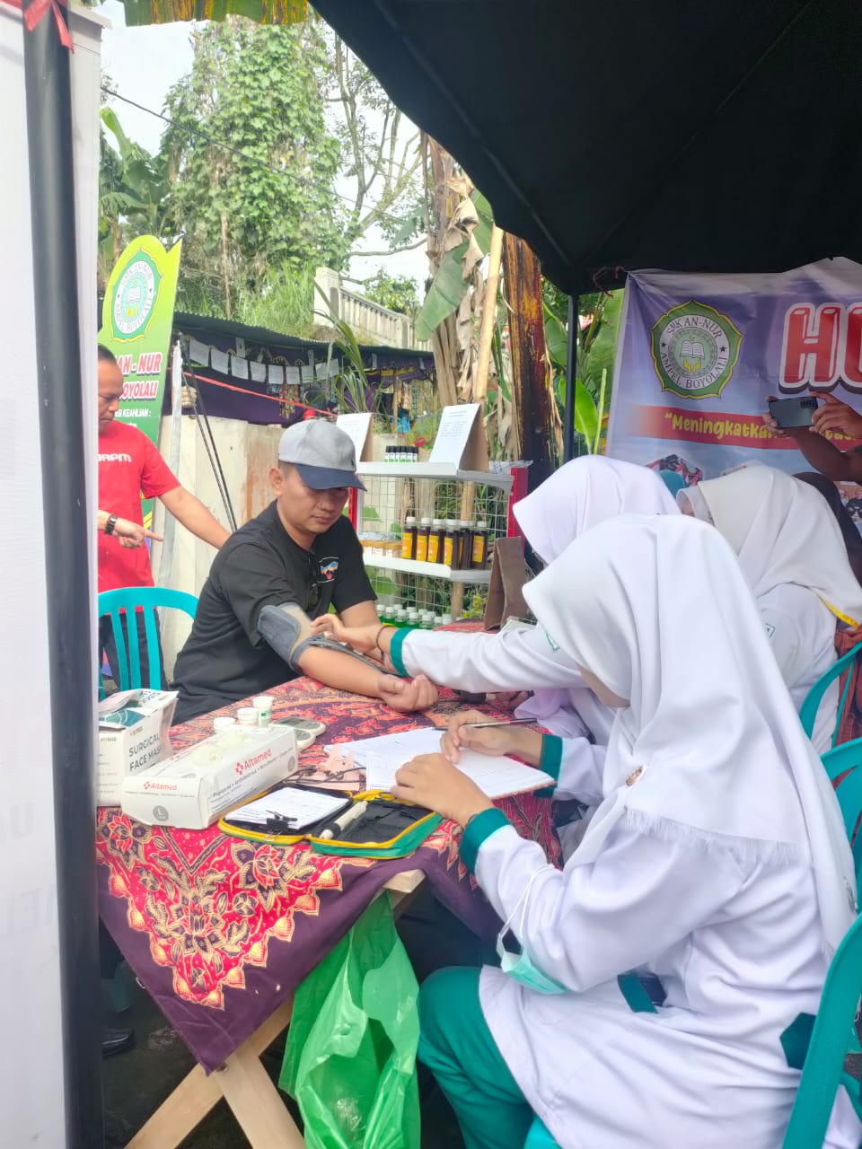Foto Bersama Panitia