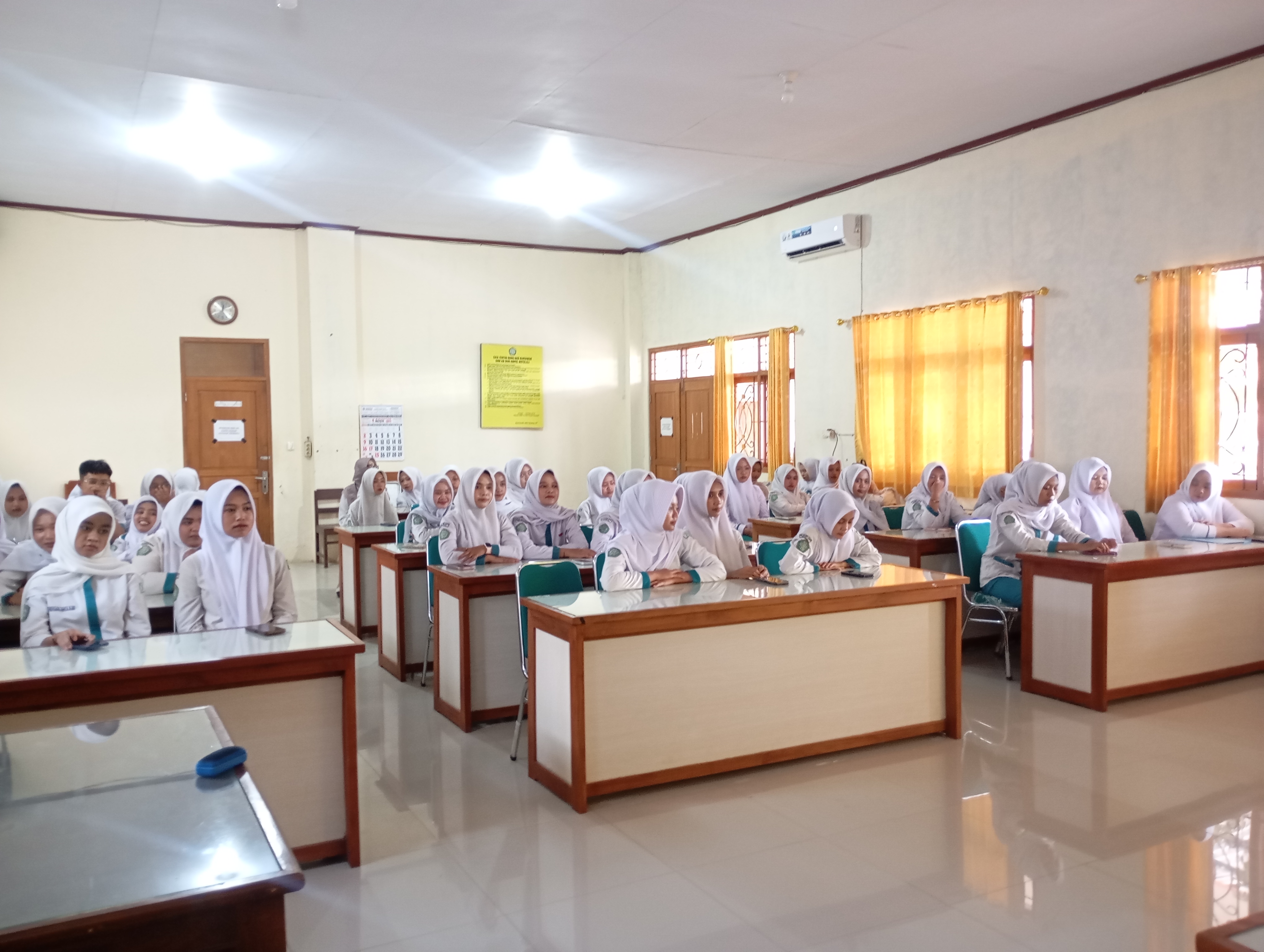 Penyerahan Sertifikat PKL